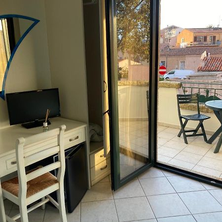 B&B Le Farfalle Palau Extérieur photo