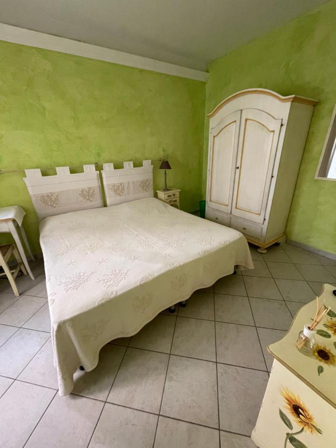 B&B Le Farfalle Palau Extérieur photo