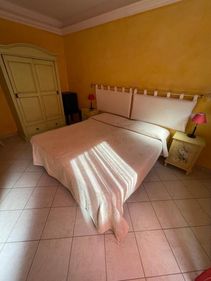 B&B Le Farfalle Palau Extérieur photo