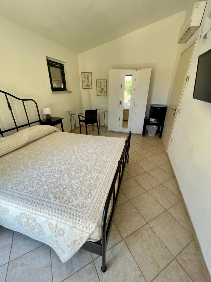 B&B Le Farfalle Palau Extérieur photo