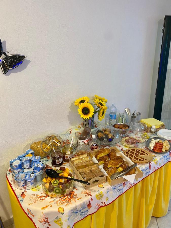 B&B Le Farfalle Palau Extérieur photo
